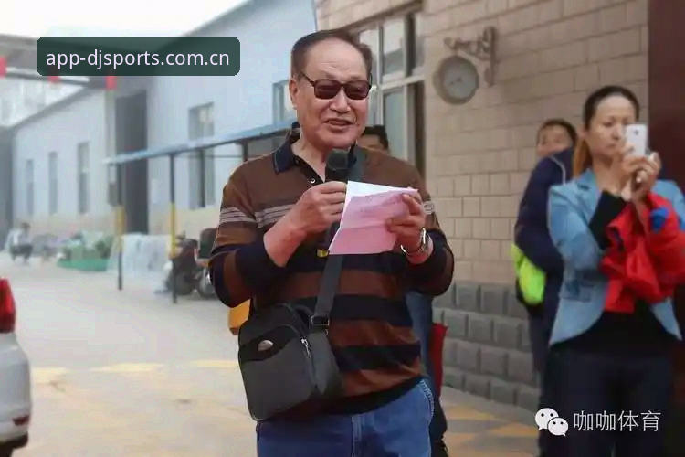 大江体育客服联系方式对比 资深用户分享:大江体育客服联系方式对比与使用心得